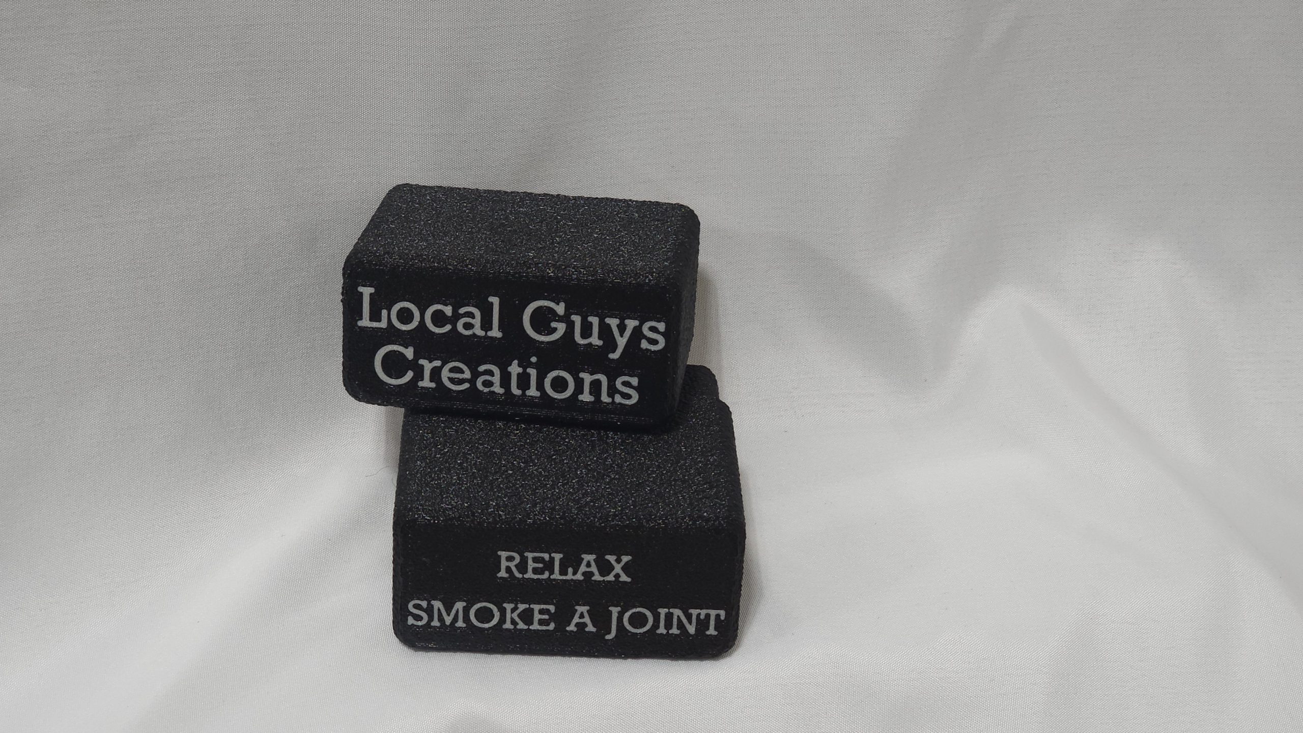 Cigarette Travel Box – Hard Case with Magnetic Closure & Lighter Slot Sized for a Bic - Image 3