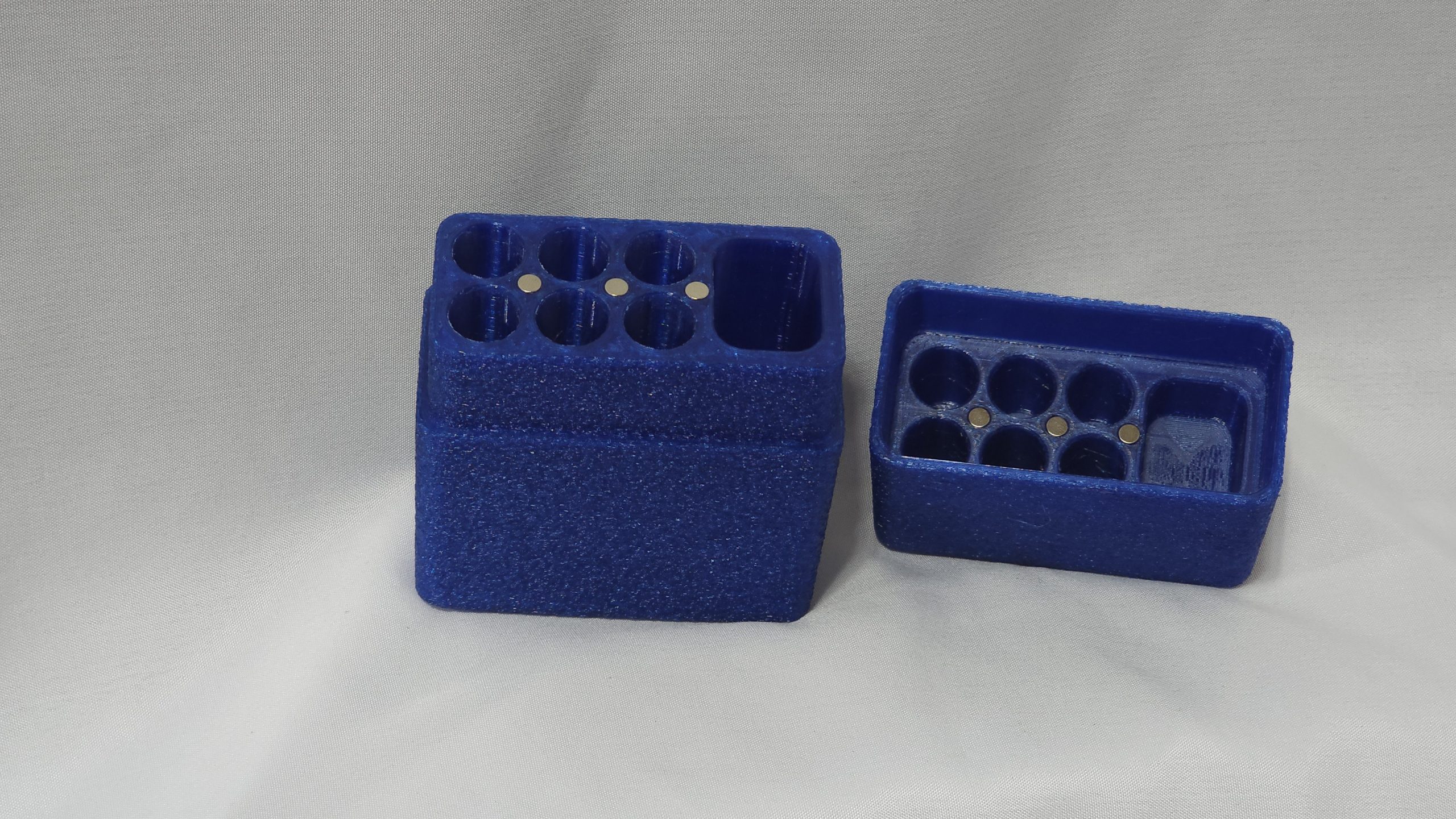 Cigarette Travel Box – Hard Case with Magnetic Closure & Lighter Slot Sized for a Bic - Image 2